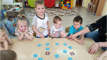 Развивающая игра "Мемо". Развивающая игра "Мемо".